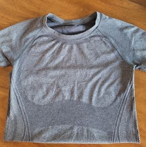 Athleta Momentum Tee